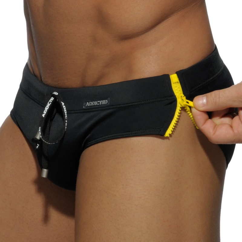 Bagno breve del marchio AD FÉTISH - Lati Cerniera - Slip da bagnoGiallo - Ref : ADS120 C03 Bagno breve del marchio AD FÉTISH - Lati Cerniera - Slip da bagnoGiallo - Ref : ADS120 C03