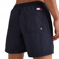  Short de bain Tommy moulant mi-long - bleu marine foncé - TOMMY HILFIGER UM0UM02041-DW5 