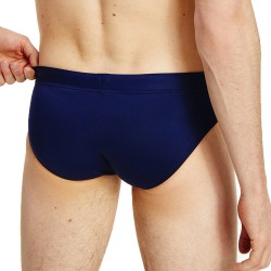  Bañador slip liso hecho de nailon reciclado Tommy - navy - TOMMY HILFIGER UM0UM02102-DW5 