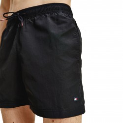 Pantalones cortos Tommy ajustados de color medio-largo - negro - TOMMY HILFIGER *UM0UM02041-BDS 