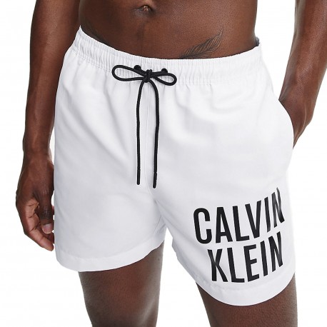  Pantaloncini da bagno con cordoncino medio Intense Power - bianco - CALVIN KLEIN *KM0KM00701-YCD 