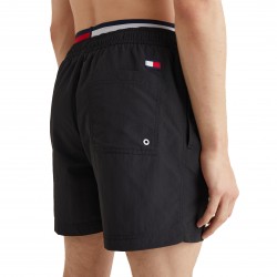  Mittellange Badeshorts mit Logo-Taillenbund Tommy hilfiger - rot - TOMMY HILFIGER *UM0UM02509-BDS 