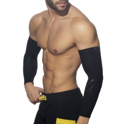 Haut de la marque ADDICTED - Athletic arm sleeves - noir - Ref : AD1212 C10