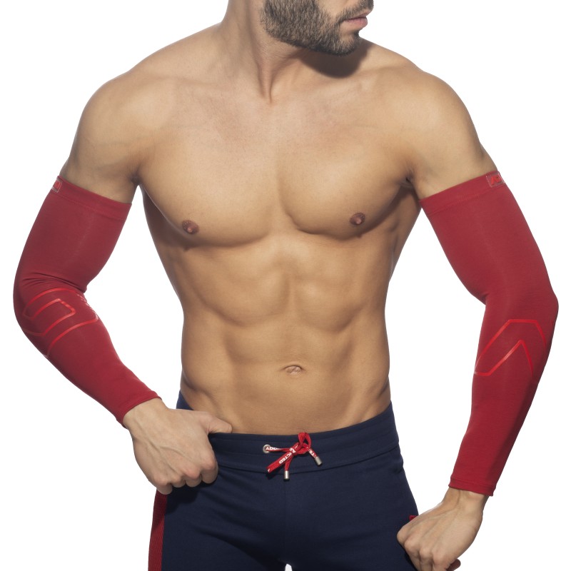 Haut de la marque ADDICTED - Athletic arm sleeves - rouge - Ref : AD1212 C06